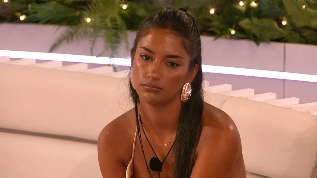 Love Island's Harry and Shakira nearly split after ANOTHER Helena dig