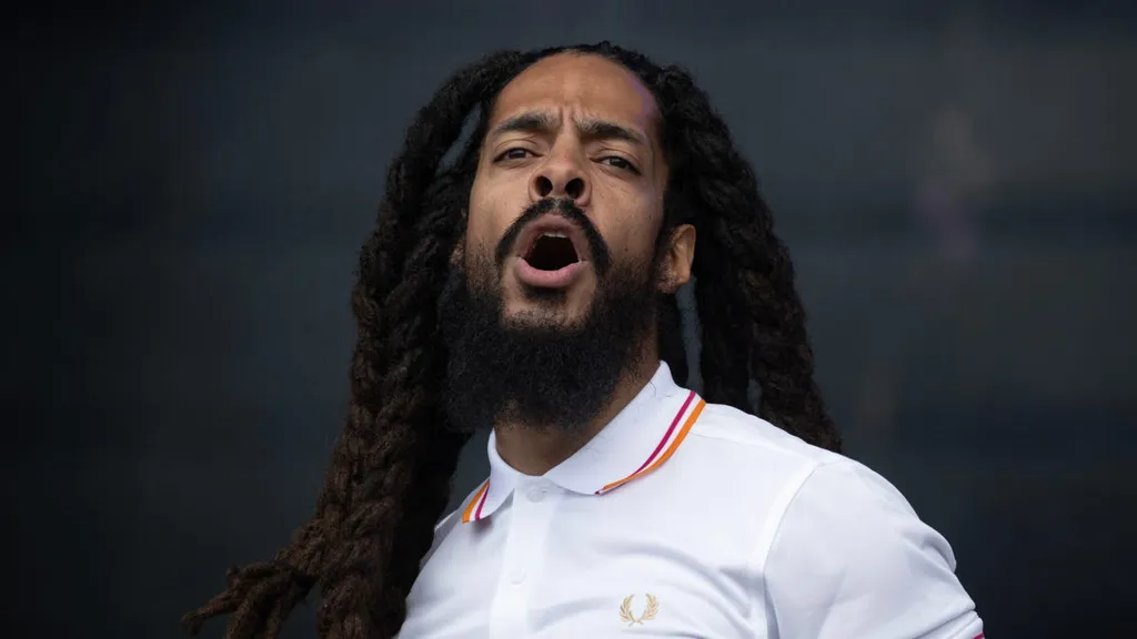 Glastonbury slams Bob Vylan's 'death to' Israel chant: 'Crossed a line'