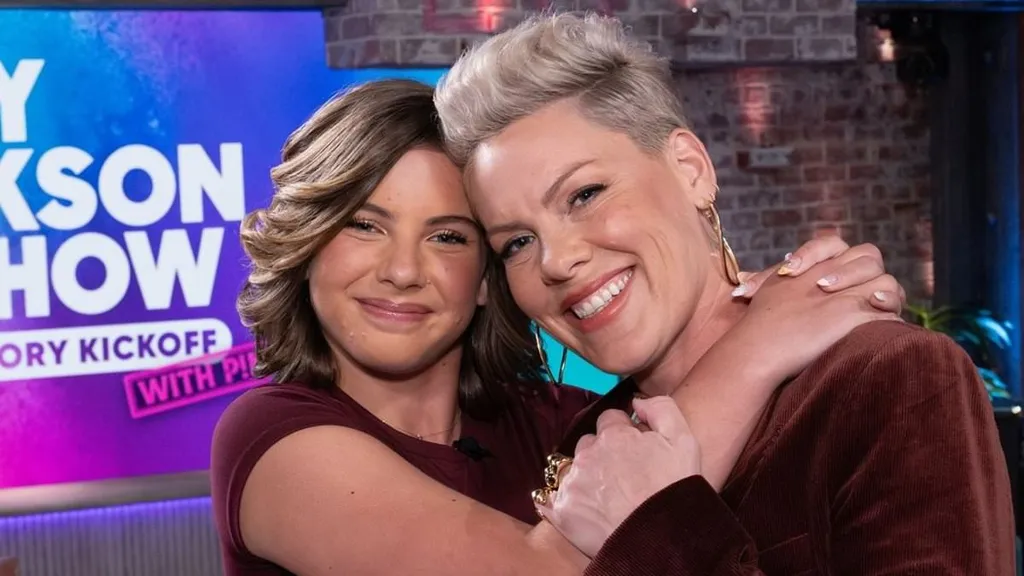 Pink glows as she hosts Kelly Clarkson's show alongside daughter