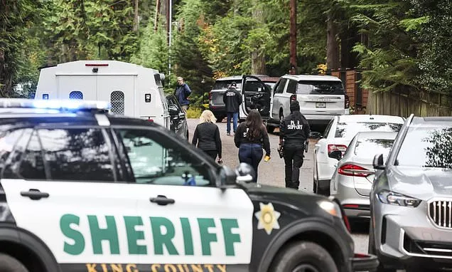 15-year-old boy charged in shooting deaths of parents, 3 siblings...