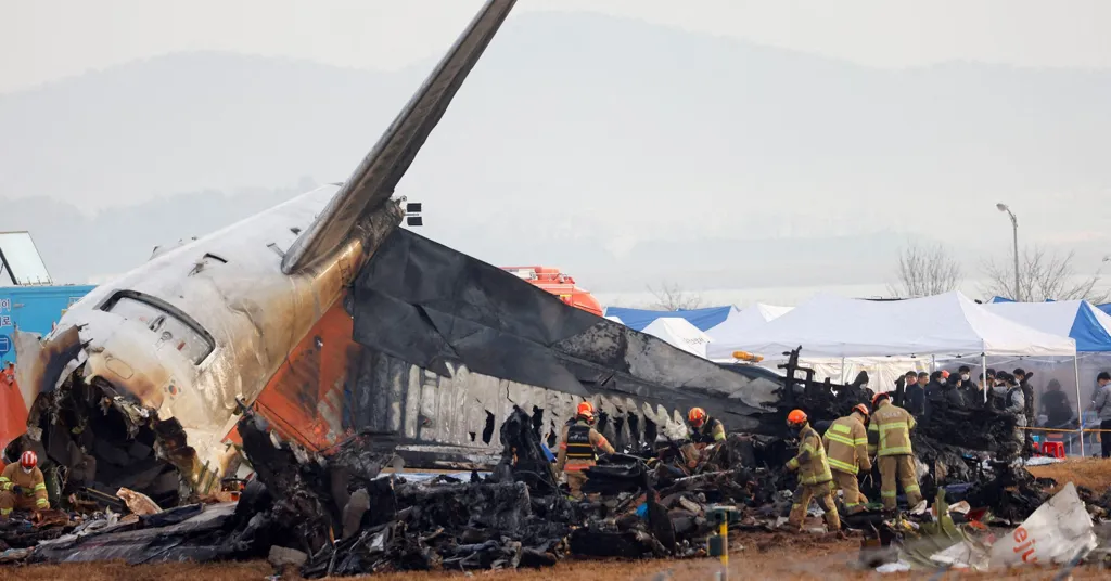 Evidence shows Jeju Air pilots shut off less-damaged engine before crash, source says
