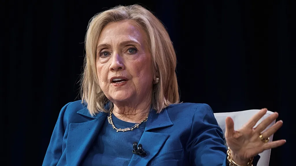 Hillary Clinton continues to push for public hearing ahead of Epstein probe deposition