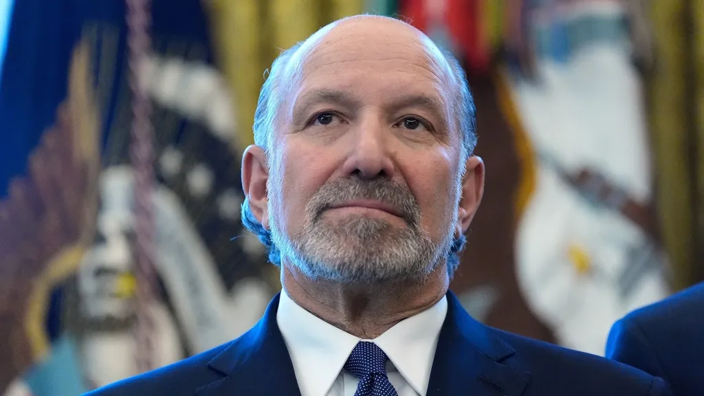 Howard Lutnick, Trump's commerce secretary, faces calls to resign over Epstein ties