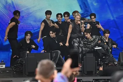 In California, K-pop boy group Seventeen gets warm welcome from Carats despite HYBE tussle