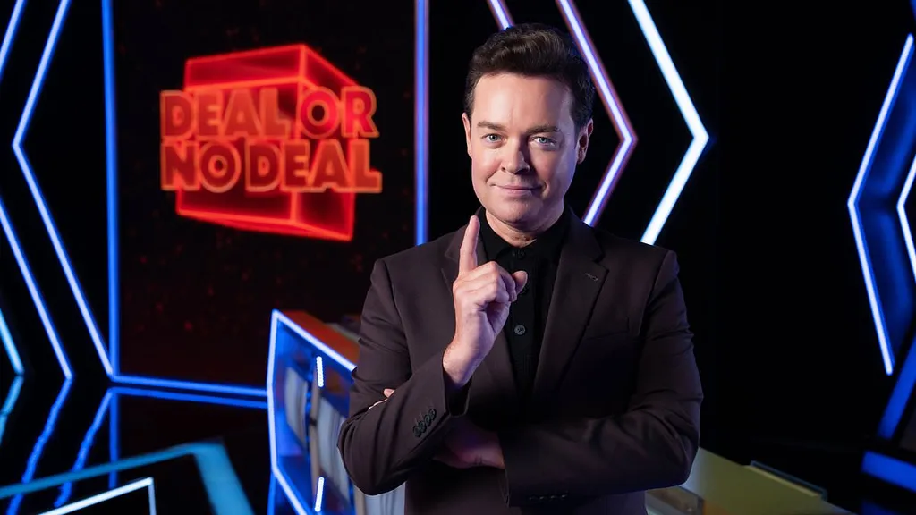 Stephen Mulhern bringing his hit magic show to P&O Cruises this summer