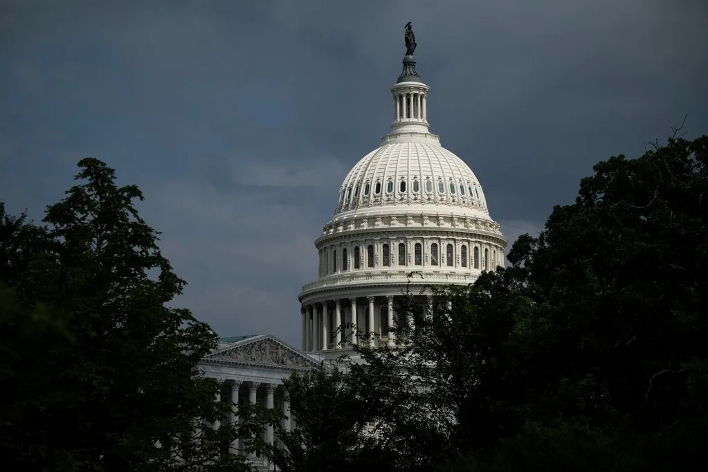 Banks and Crypto Backers Tussle as Senators Eye Landmark Digital Asset Bill