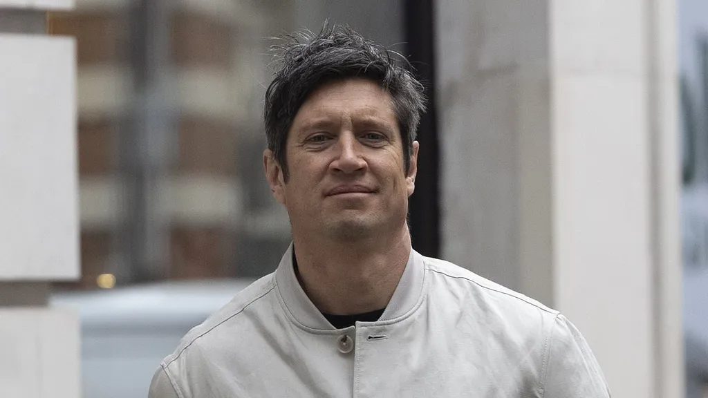 Vernon Kay breaks cover: Presenter is seen for first time since split